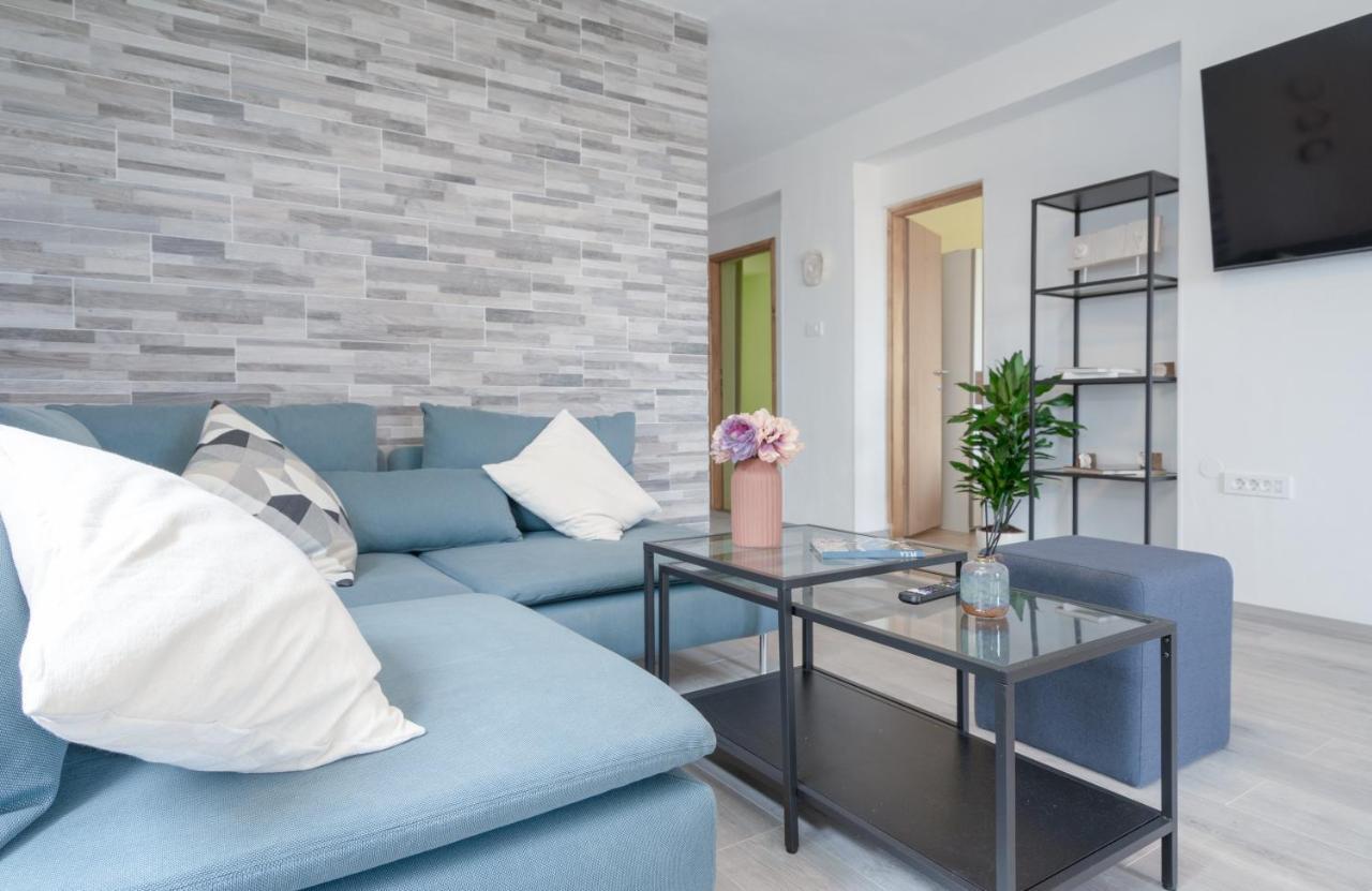 Visum Apartments Pula Luaran gambar