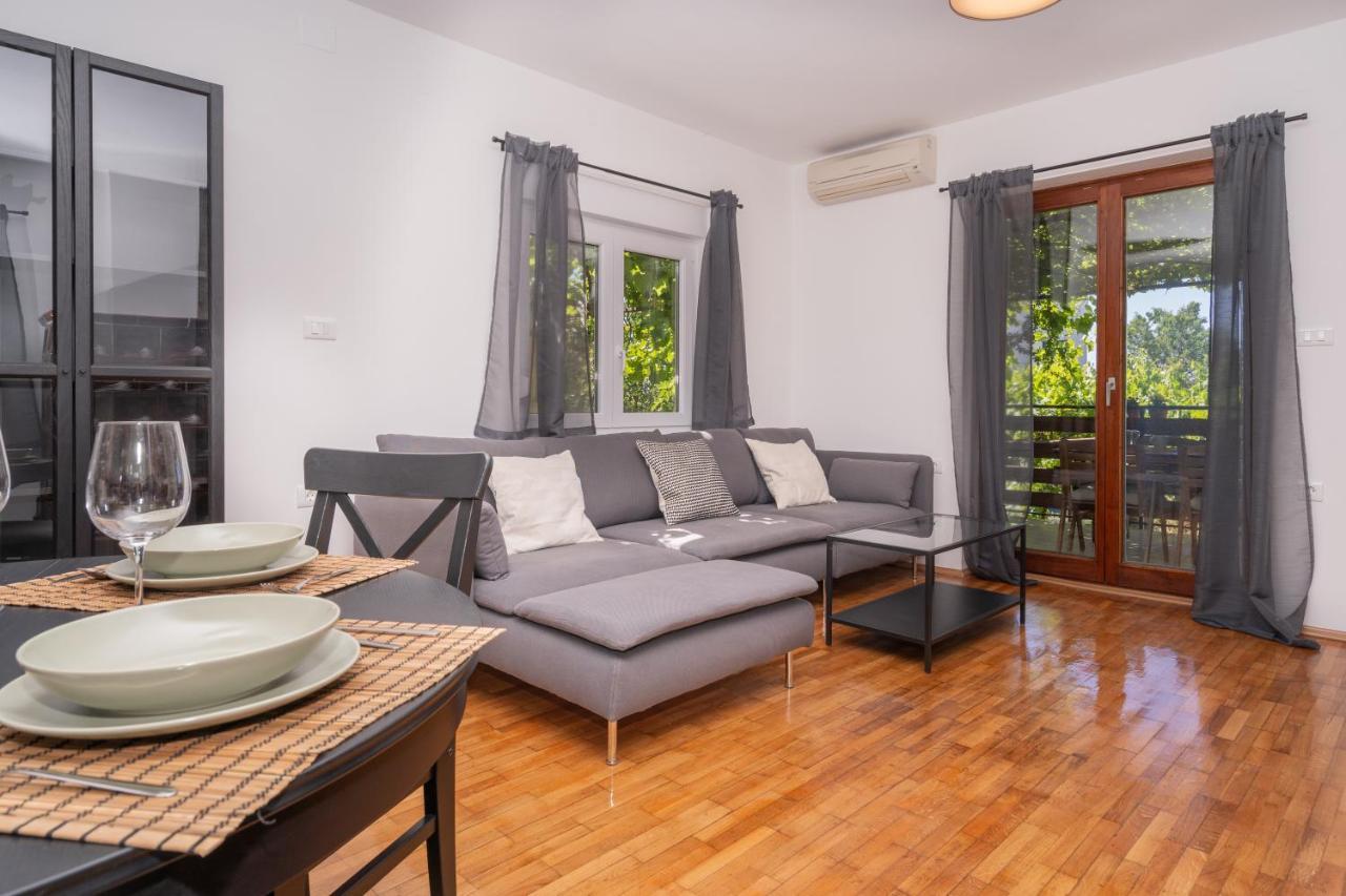 Visum Apartments Pula Luaran gambar