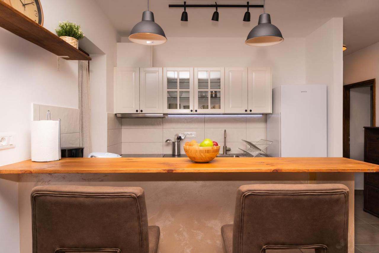 Visum Apartments Pula Luaran gambar