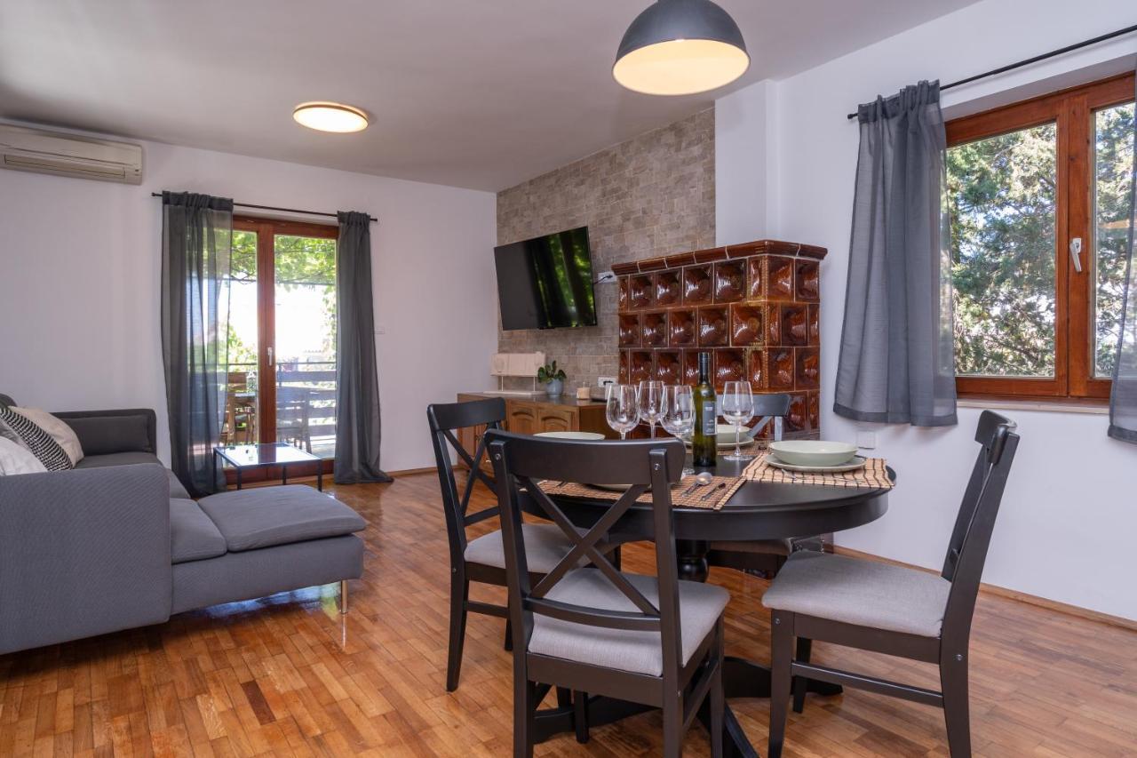 Visum Apartments Pula Luaran gambar