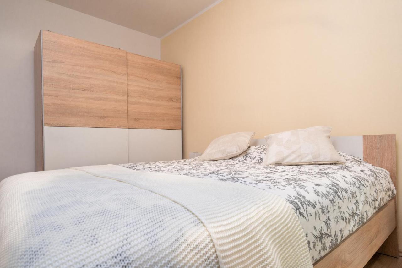 Visum Apartments Pula Luaran gambar